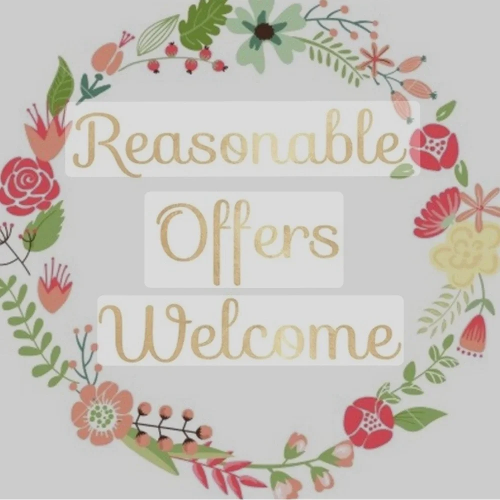 Bags Gucci YSL LV Fendi $3 LIVE SHOW hit LIKE to be alerted STARTING NOW! - Picture 6 of 7